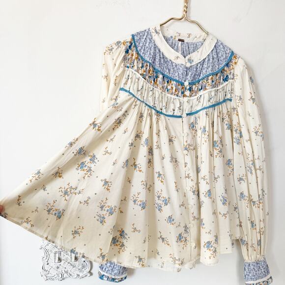 Free People Paloma Prairie Peasant Blue Floral Blouse in Tea Combo XS - Picture 8 of 12